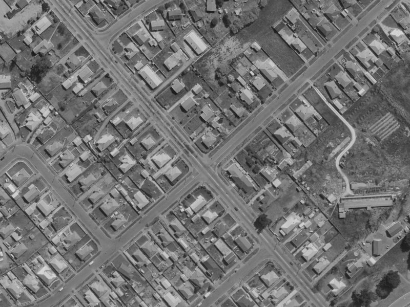 337 Breezes Road from the air, 1970-1974