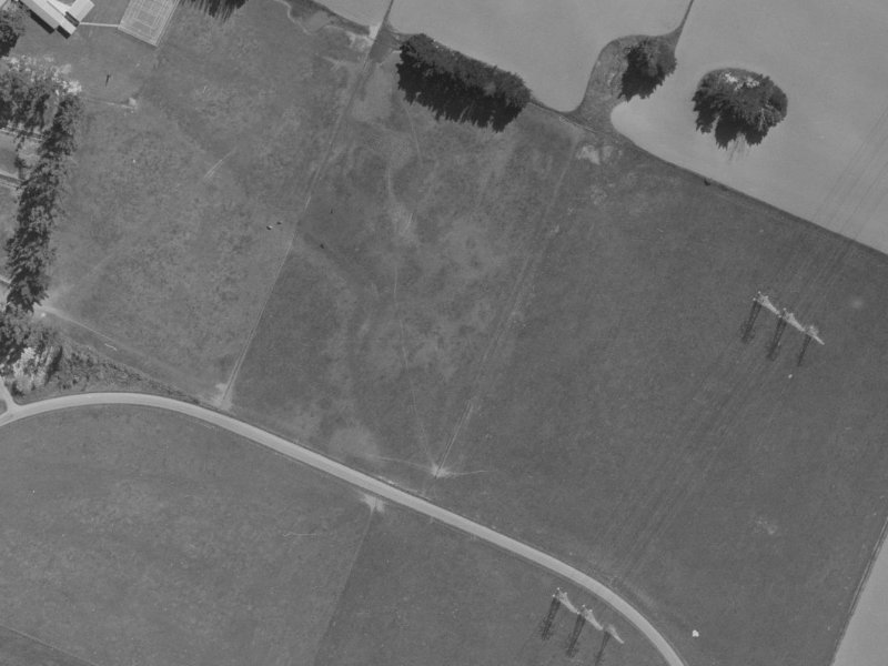 68R Sir John McKenzie Avenue from the air, 1970-1974