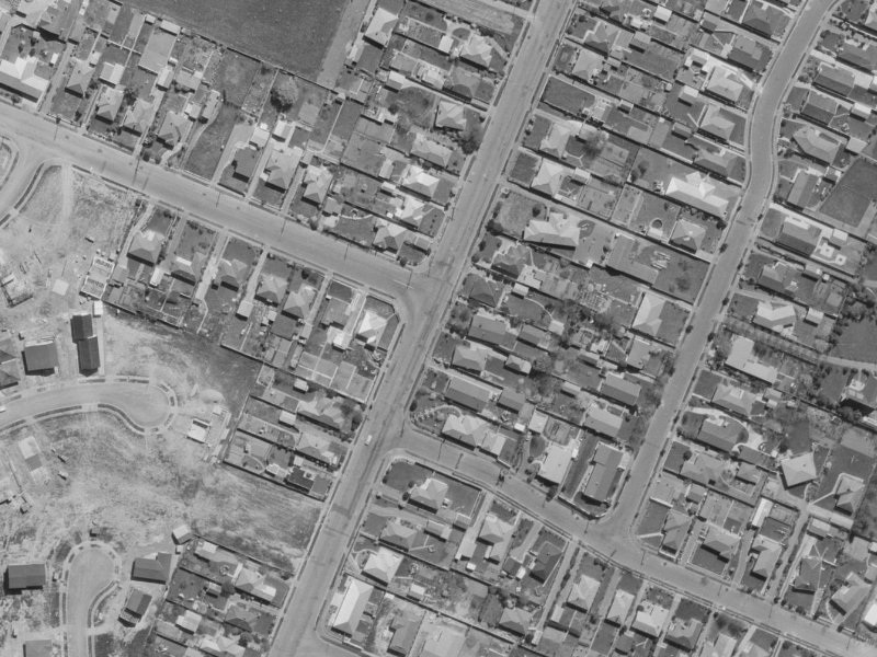 40 Cutts Road from the air, 1970-1974