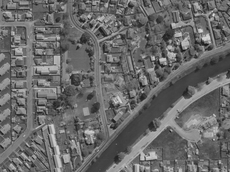 6B Eveleyn Couzins Avenue from the air, 1970-1974
