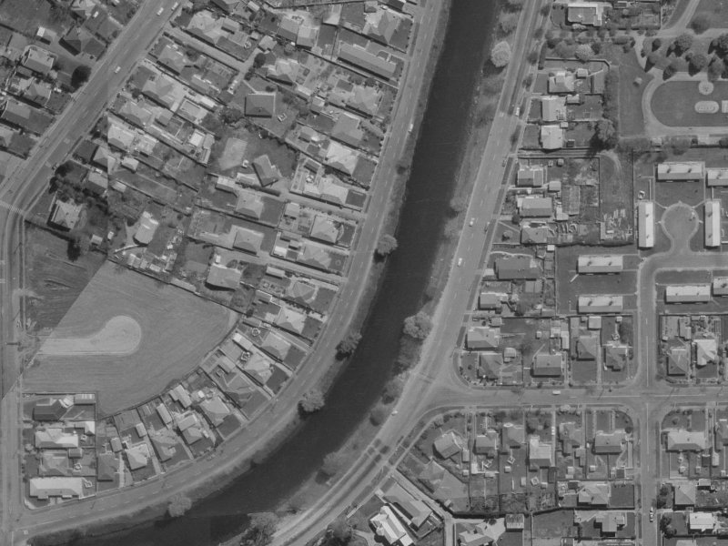 31 Locksley Avenue from the air, 1970-1974