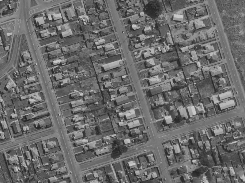 32 Pine Avenue from the air, 1970-1974