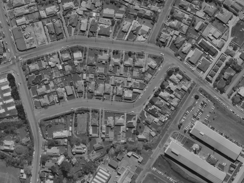 6 Montana Avenue from the air, 1970-1974