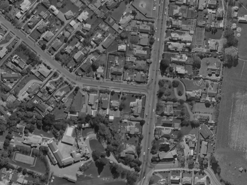 3 Hamilton Avenue from the air, 1970-1974