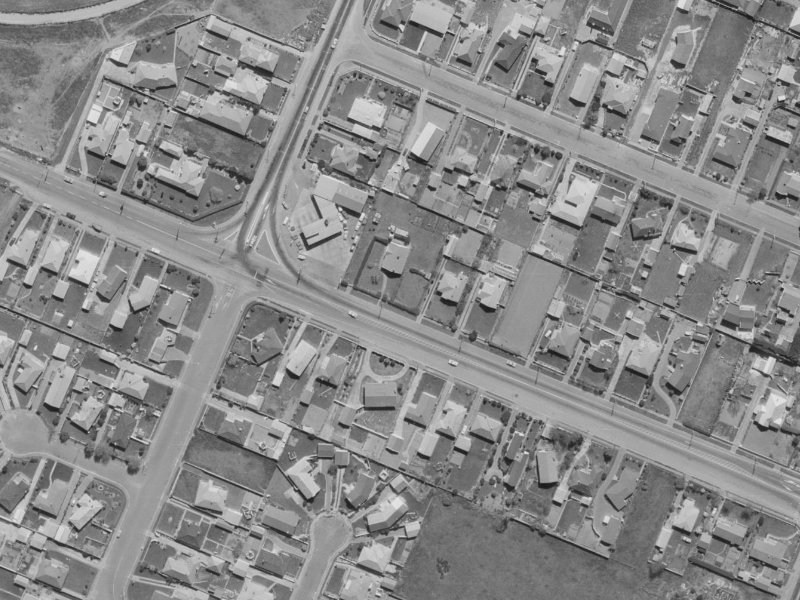 412 Yaldhurst Road from the air, 1970-1974