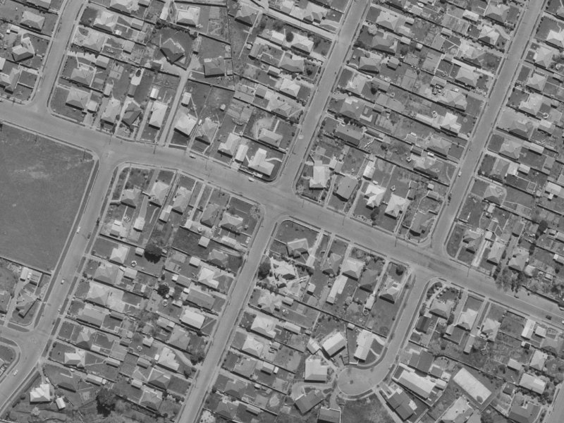 68 Balrudry Street from the air, 1970-1974