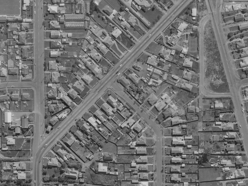 52 Pannell Avenue from the air, 1970-1974