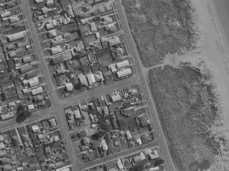 4 Bellamy Avenue from the air, 1970-1974