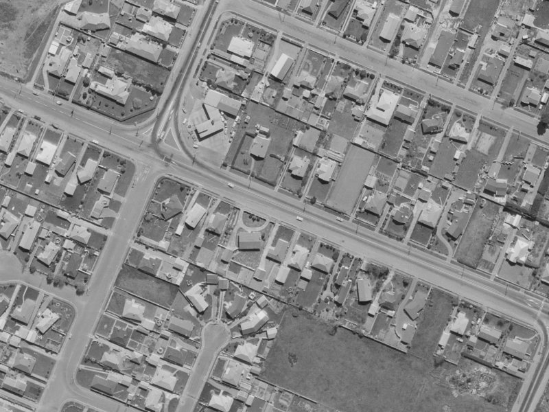 393 Yaldhurst Road from the air, 1970-1974