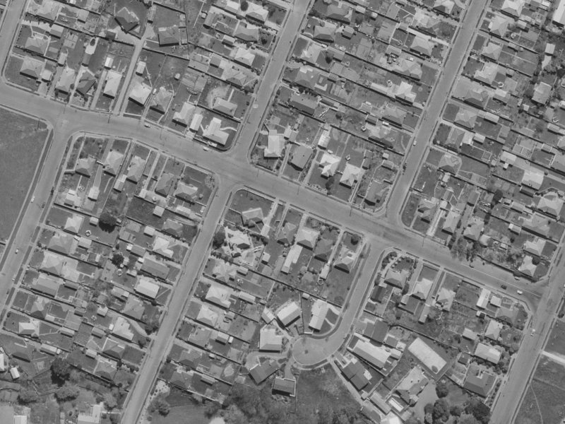 21 Staveley Street from the air, 1970-1974