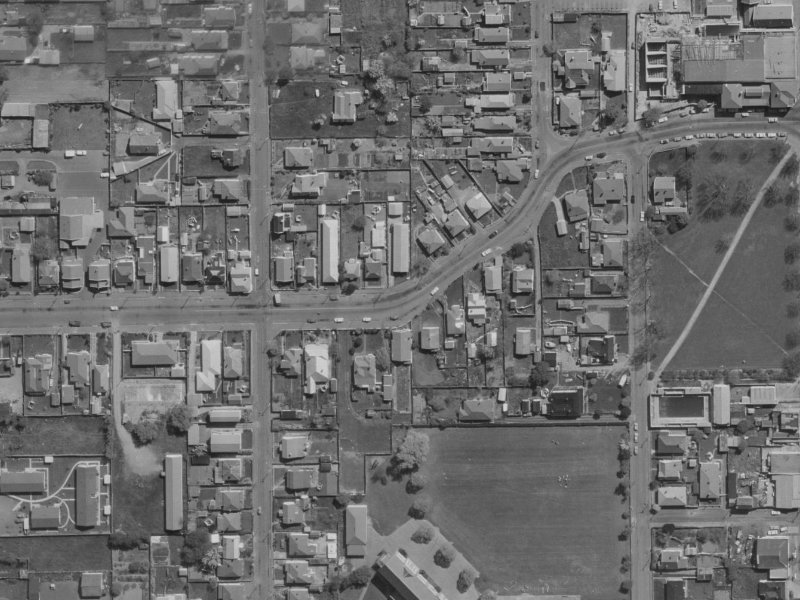 3/47 London Street from the air, 1970-1974