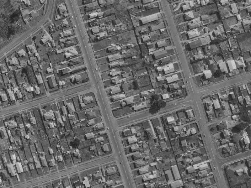 43 Estuary Road from the air, 1970-1974