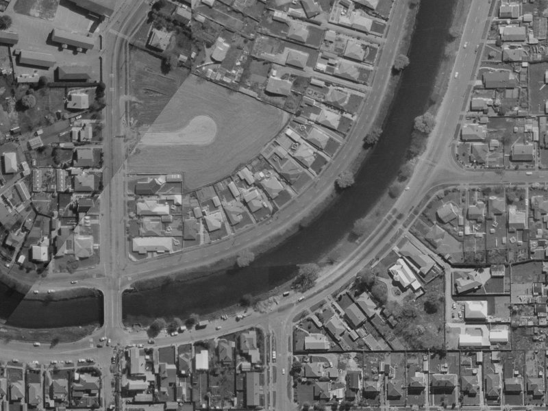 15 Locksley Avenue from the air, 1970-1974