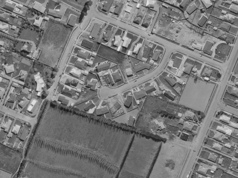 10 Lombard Place from the air, 1970-1974