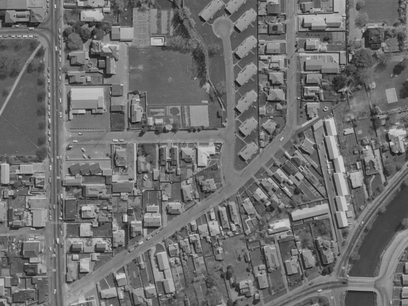 32 Warwick Street from the air, 1970-1974