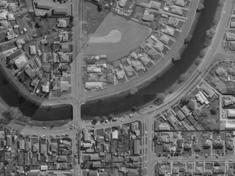 8 Locksley Avenue from the air, 1970-1974