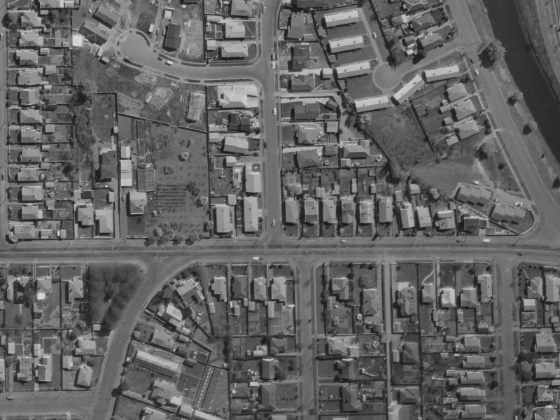 8–16 Silverdale Place from the air, 1970-1974