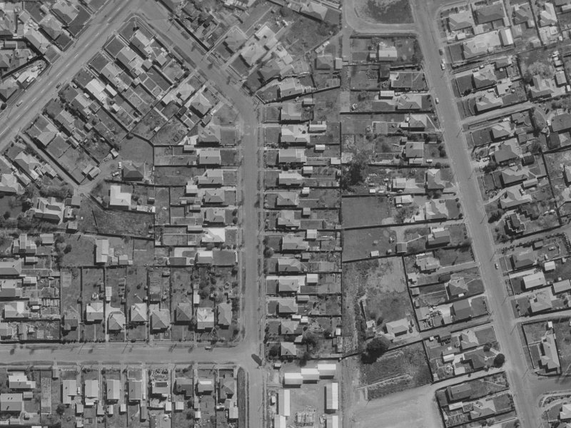 32 Pannell Avenue from the air, 1970-1974