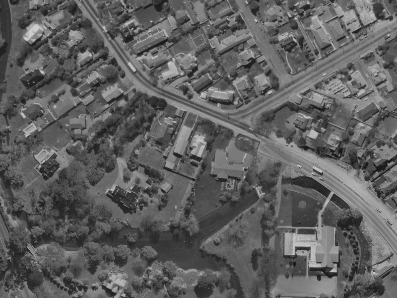 33 Fendalton Road from the air, 1970-1974