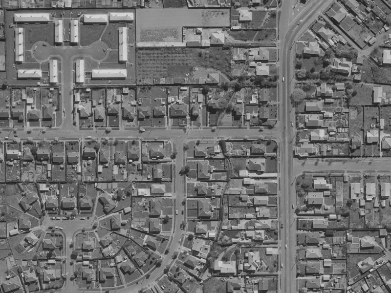 60 Rowcliffe Crescent from the air, 1970-1974