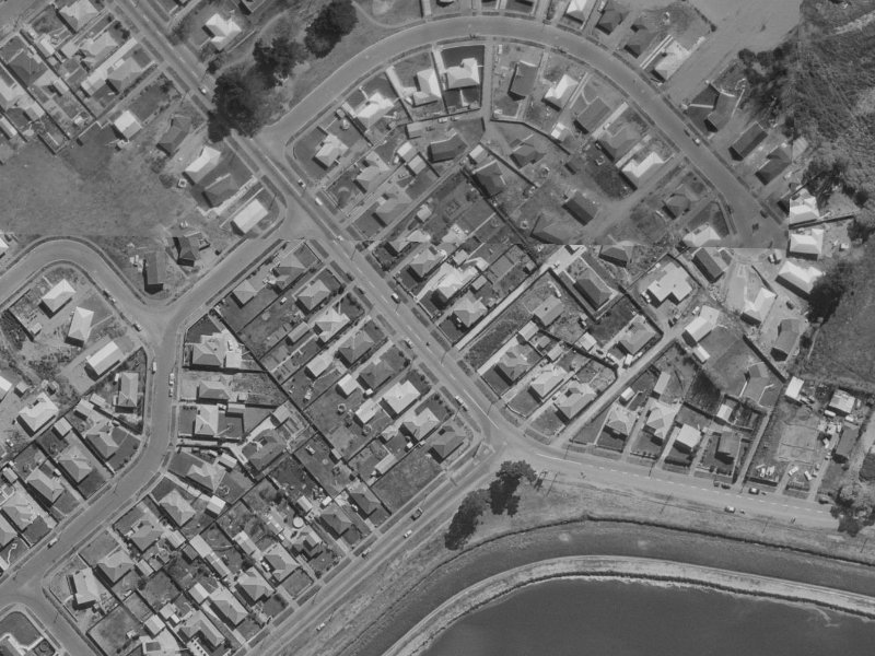 399 Breezes Road from the air, 1970-1974