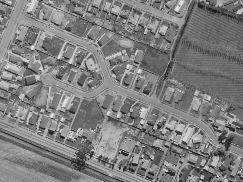 39 Kent Lodge Avenue from the air, 1970-1974