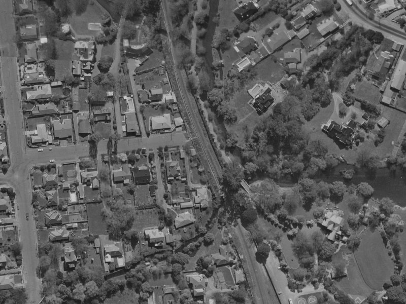 22 Daresbury Lane from the air, 1970-1974