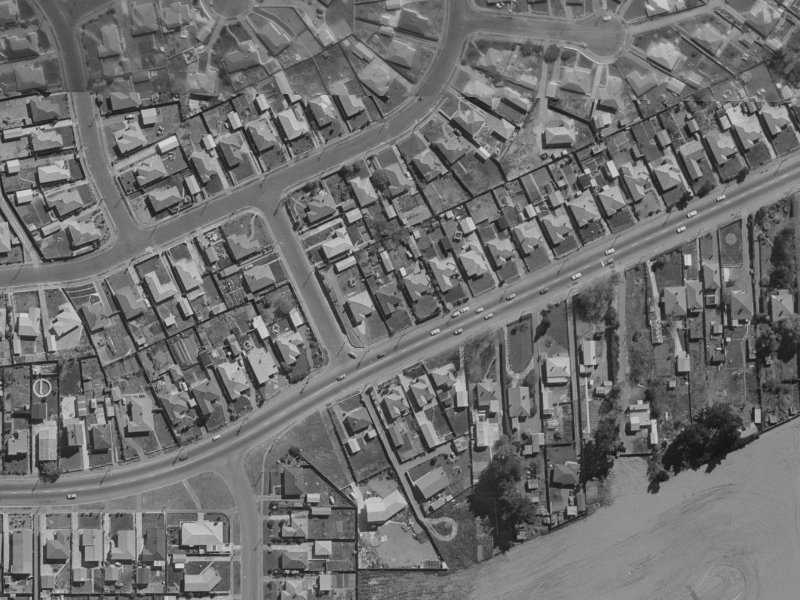 97 Pages Road from the air, 1970-1974