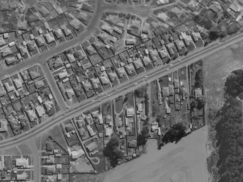 107 Pages Road from the air, 1970-1974