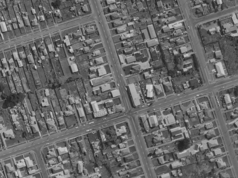 82 Estuary Road from the air, 1970-1974