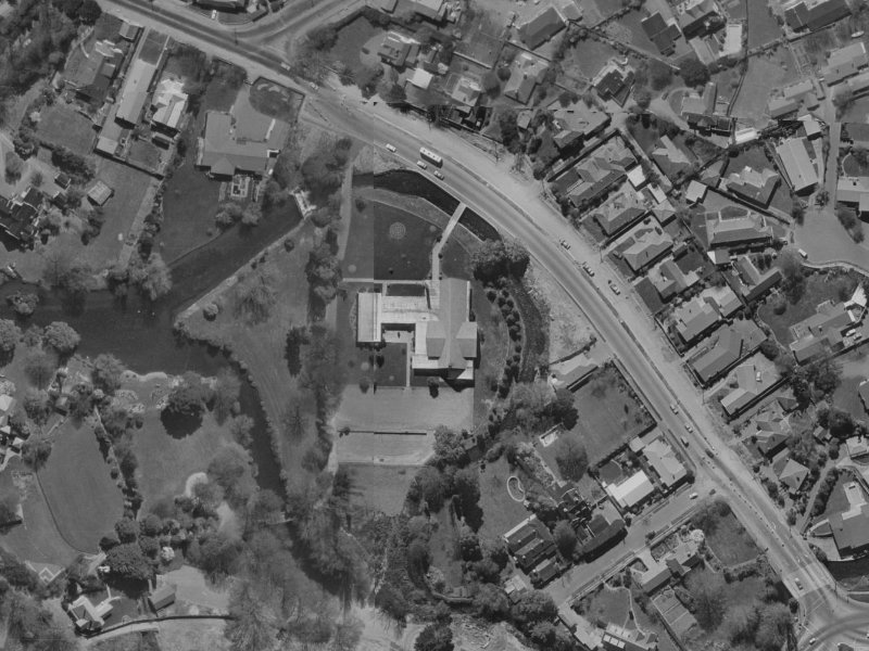 25 Fendalton Road from the air, 1970-1974