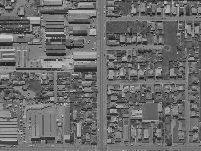 367-373 Madras Street from the air, 1970-1974