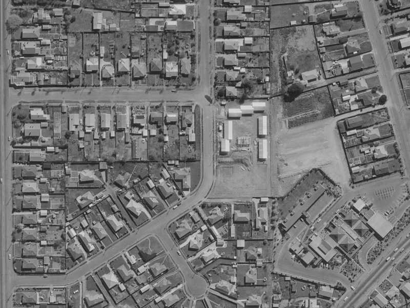 3-4 Lyn Christie Place from the air, 1970-1974