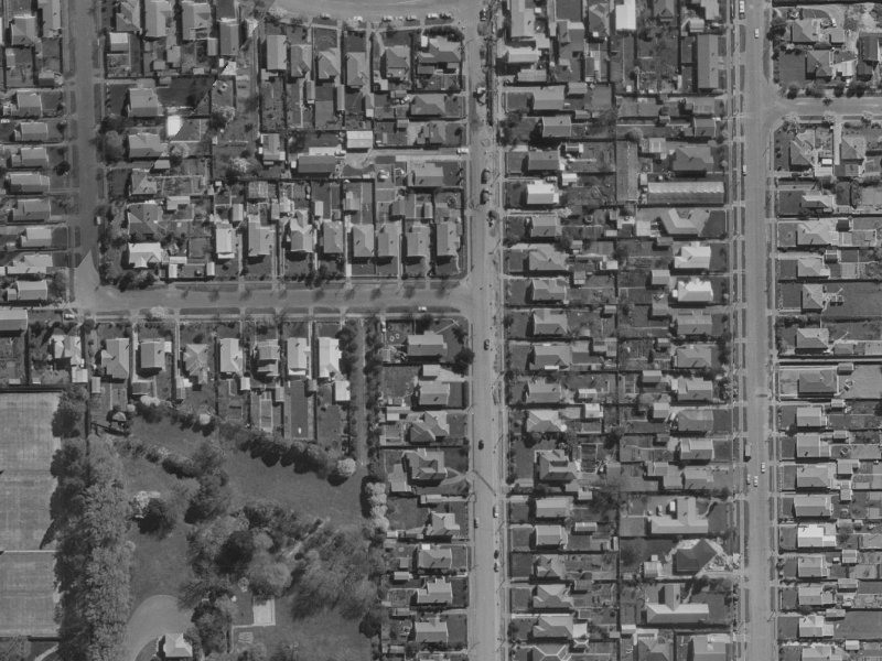 7 Lionel Street from the air, 1970-1974