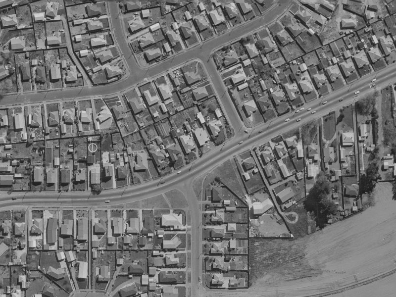 89 Pages Road from the air, 1970-1974