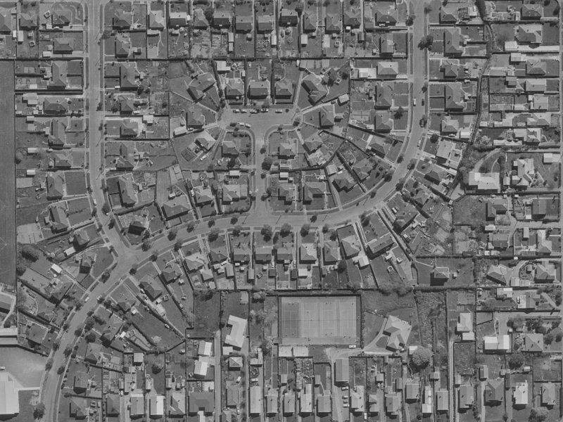 30 Rowcliffe Crescent from the air, 1970-1974