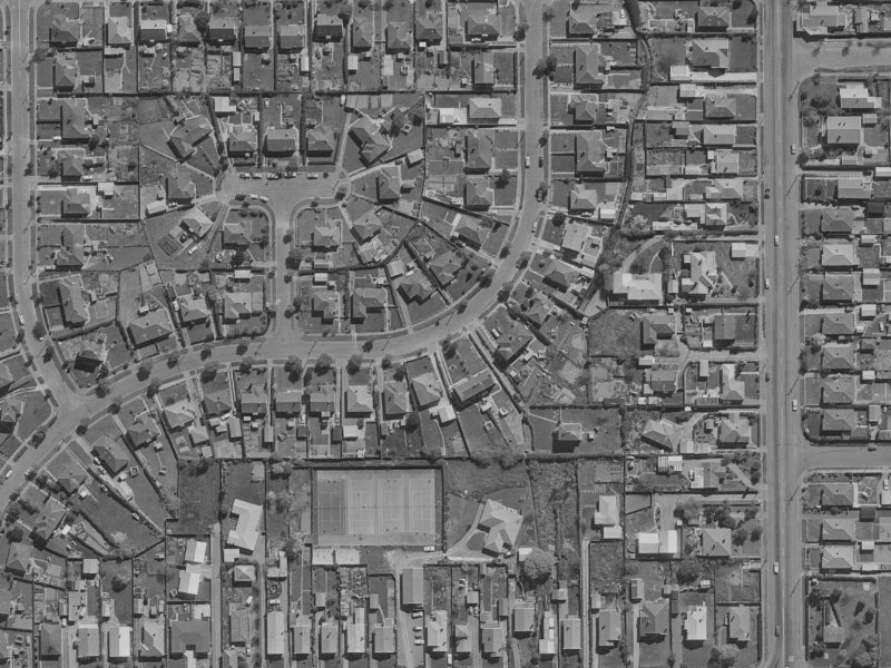 34A Rowcliffe Crescent from the air, 1970-1974