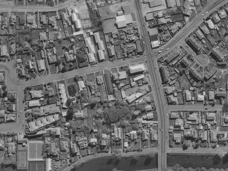 30 Draper Street from the air, 1970-1974