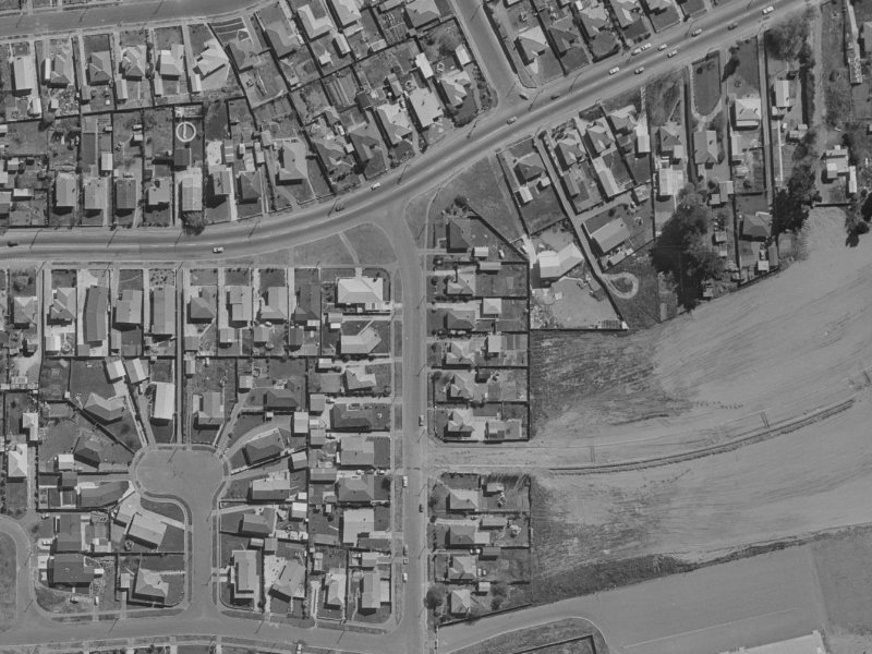 9 Kearneys Road from the air, 1970-1974