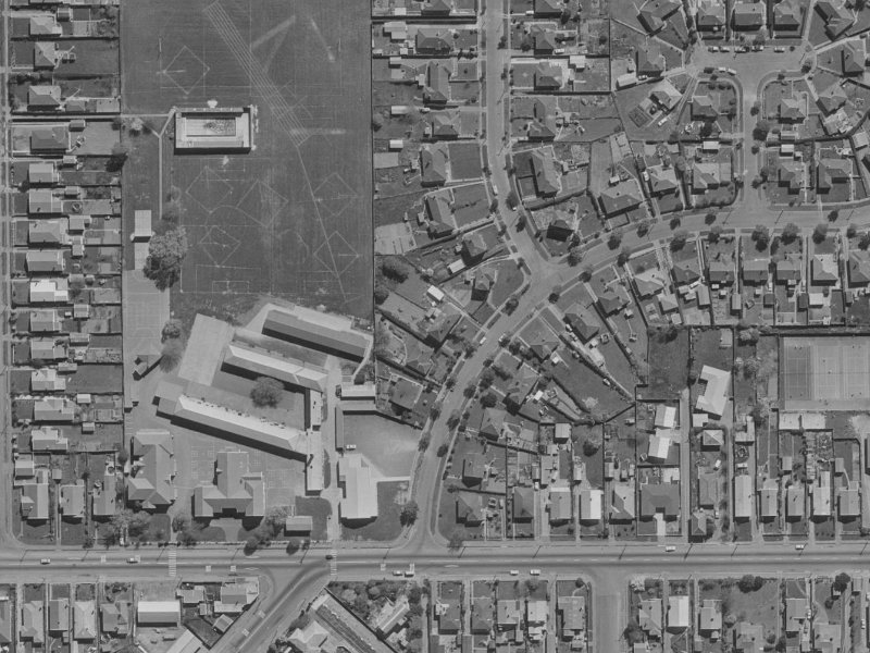 11A Rowcliffe Crescent from the air, 1970-1974