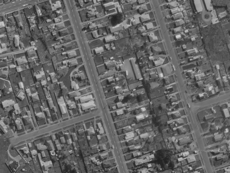125 Estuary Road from the air, 1970-1974
