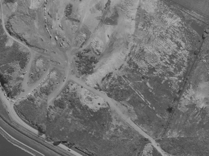 522–656 Breezes Road from the air, 1970-1974