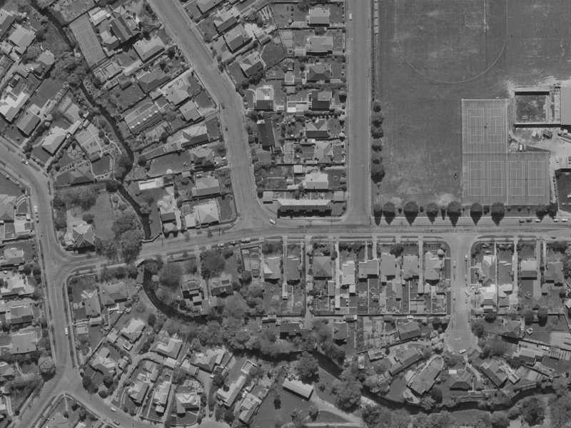 81 Kahu Road from the air, 1970-1974