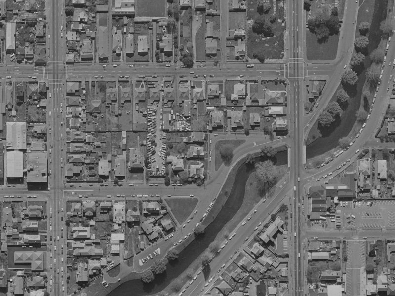 327 Cambridge Terrace from the air, 1970-1974