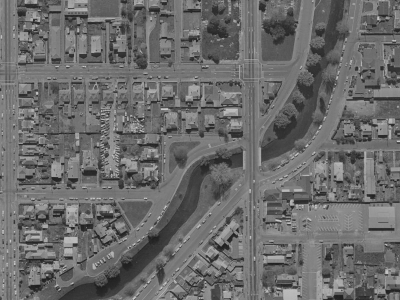 335 Cambridge Terrace from the air, 1970-1974