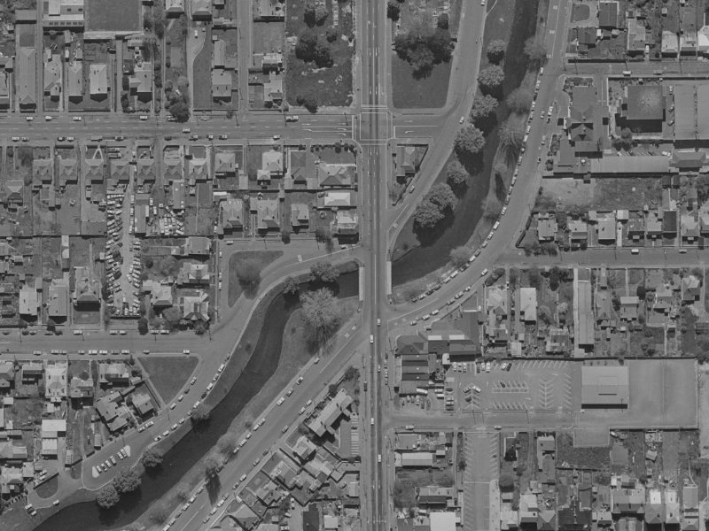 319–343 Cambridge Terrace from the air, 1970-1974