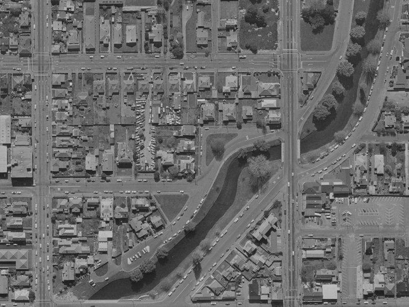 323 Cambridge Terrace from the air, 1970-1974