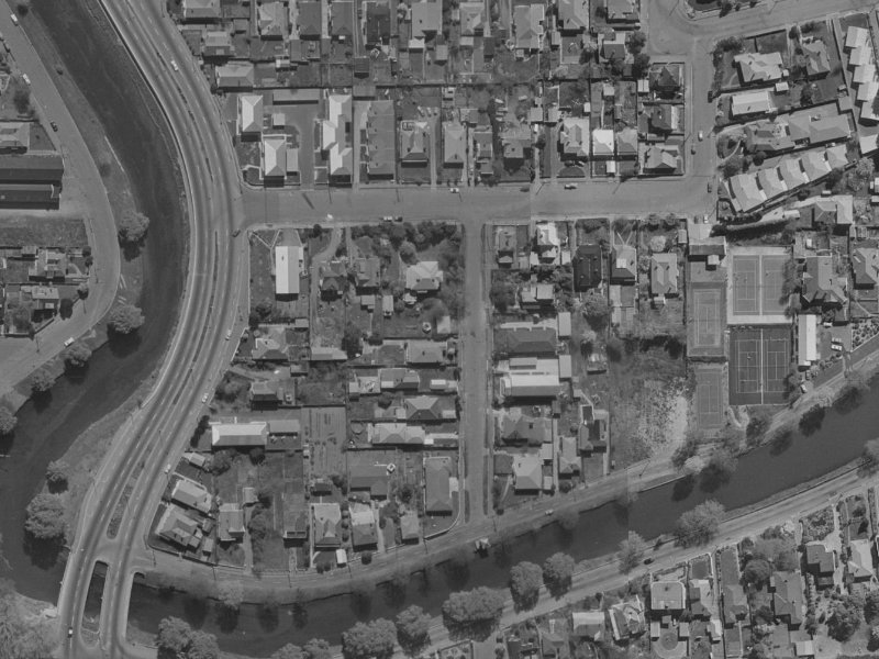 15 Templar Street from the air, 1970-1974