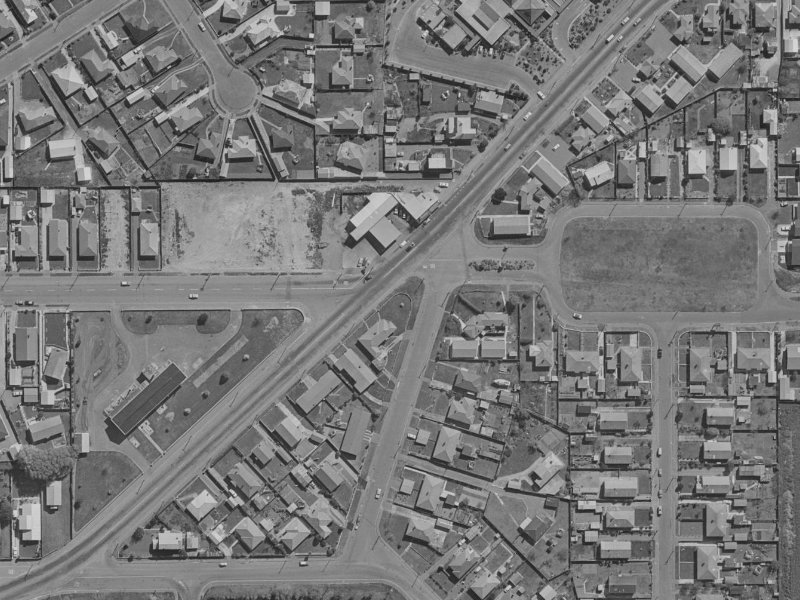 18b Pages Road from the air, 1970-1974