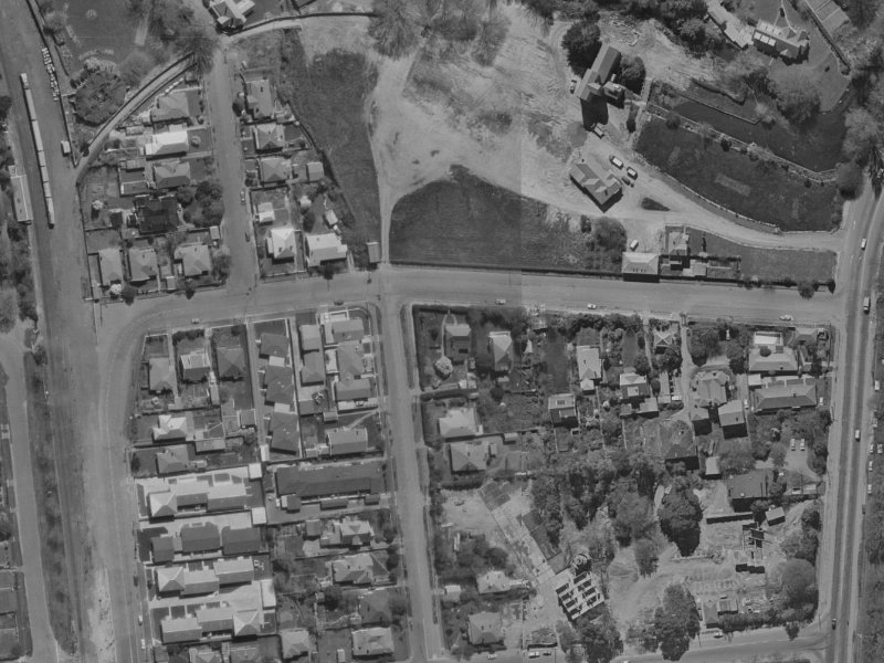 30 Darvel Street from the air, 1970-1974